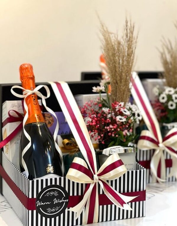 Custom Gift Hampers